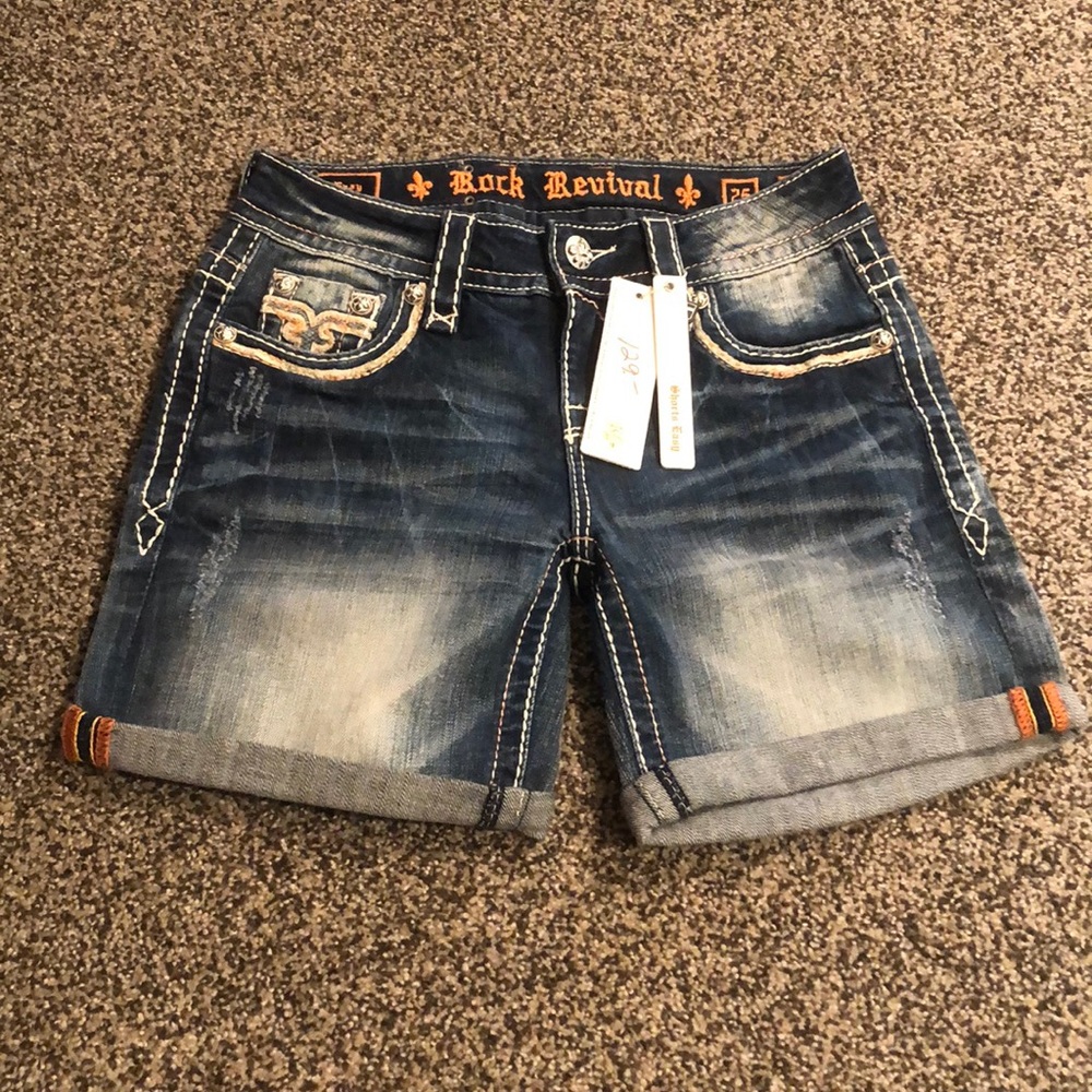 NWT Rock Revival Shorts Easy Emilie